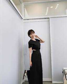 Song Ji-hyo feet photo thumbnail