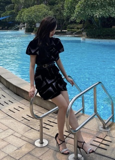 Song Yuqi feet photo thumbnail