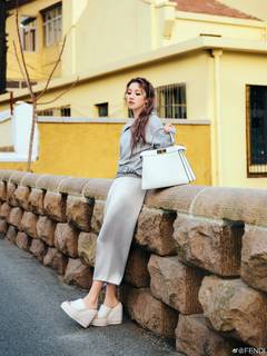 Song Yuqi feet photo thumbnail