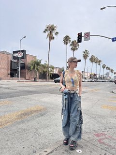 Song Yuqi feet photo thumbnail