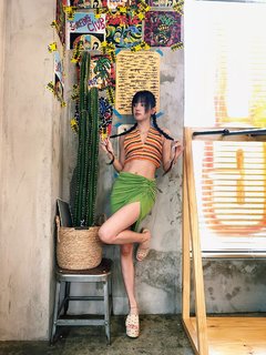 Song Yuqi feet photo thumbnail