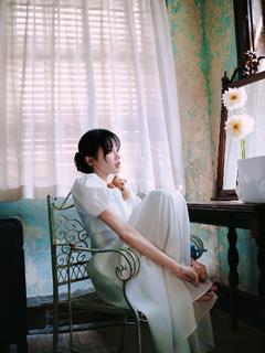 Song Yuqi feet photo thumbnail