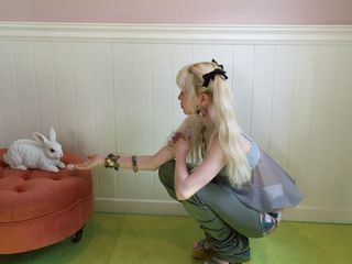 Song Yuqi feet photo thumbnail