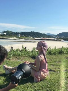Song Yuqi feet photo thumbnail