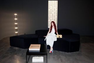 Song Yuqi feet photo 19