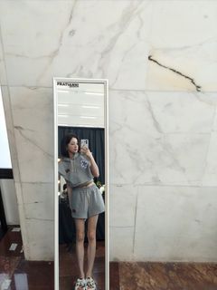 Song Yuqi feet photo 4