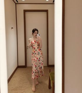 Song Yuqi feet photo 9