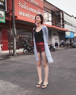 Song Zuer feet photo 7