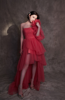 Song Zuer feet photo 1