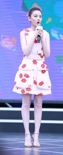 Song Zuer feet photo 10