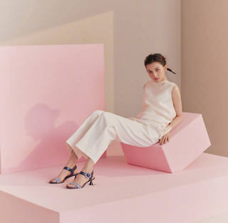 Song Zuer feet photo 7