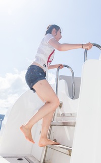 Song Zuer feet photo 12