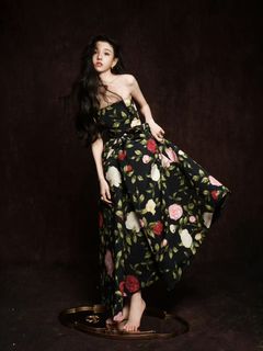 Song Zuer feet photo 11