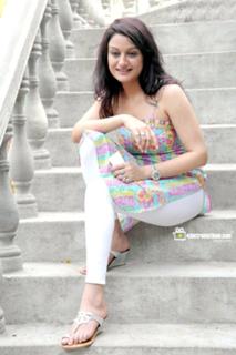 Sonia Agarwal feet photo 5
