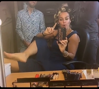 Sonia Bruganelli feet photo 1
