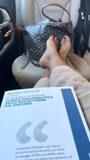 Sonia Bruganelli feet photo 12