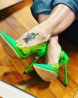 Sonia Bruganelli feet photo 11