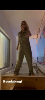Sonia Bruganelli feet photo 14