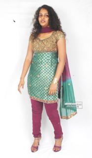 Sonia feet photo 8