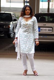 Sonia feet photo 14