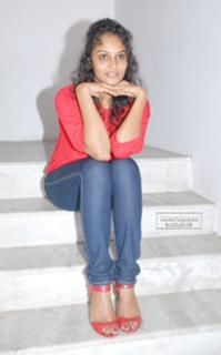 Sonia feet photo 4