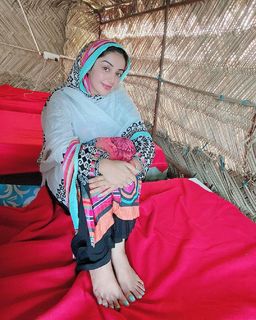 Sonia Mann feet photo 8