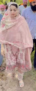 Sonia Mann feet photo 11