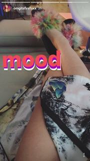 Sonja Reid feet photo thumbnail