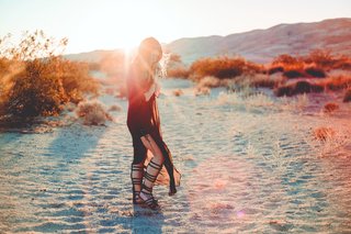 Sonja Reid feet photo thumbnail