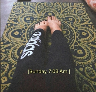 Sonja Reid feet photo thumbnail