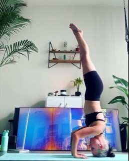 Sonja Reid feet photo thumbnail