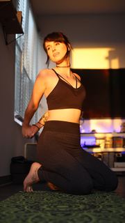 Sonja Reid feet photo thumbnail