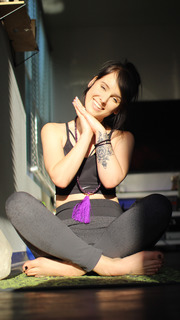 Sonja Reid feet photo thumbnail