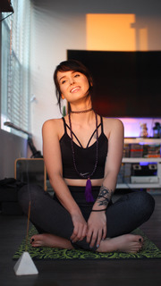 Sonja Reid feet photo thumbnail