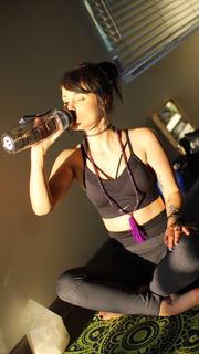Sonja Reid feet photo thumbnail