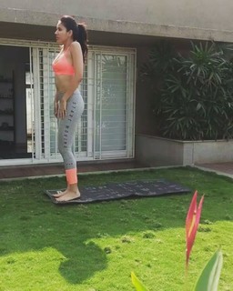 Sonnalli Seygall feet photo 4