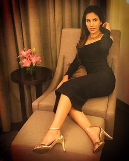 Sonnalli Seygall feet photo 20