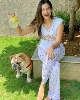 Sonnalli Seygall feet photo 13