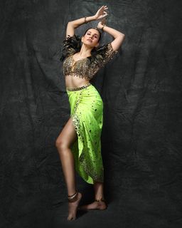 Sonnalli Seygall feet photo 11