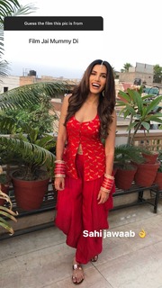Sonnalli Seygall feet photo 10
