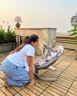 Sonnalli Seygall feet photo 14