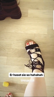 Sonny Loops feet photo 18