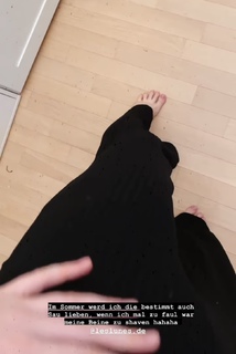 Sonny Loops feet photo 11