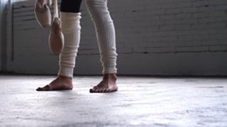 Sonoya Mizuno feet photo thumbnail