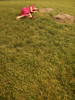 Sonoya Mizuno feet photo thumbnail