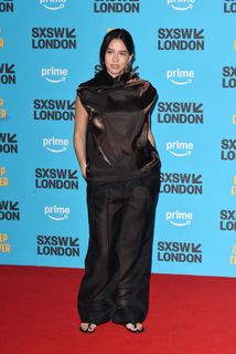 Sonoya Mizuno feet photo thumbnail