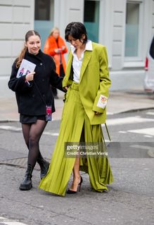 Sonoya Mizuno feet photo 5