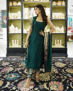 Sonya Hussain feet photo 3