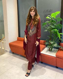 Sonya Hussain feet photo 8