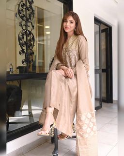 Sonya Hussain feet photo 3